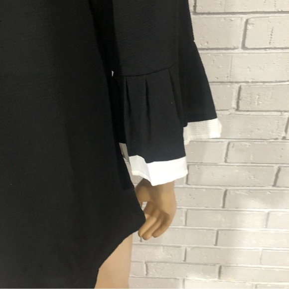 NY Collection Colorblock Top - Picture 6 of 7